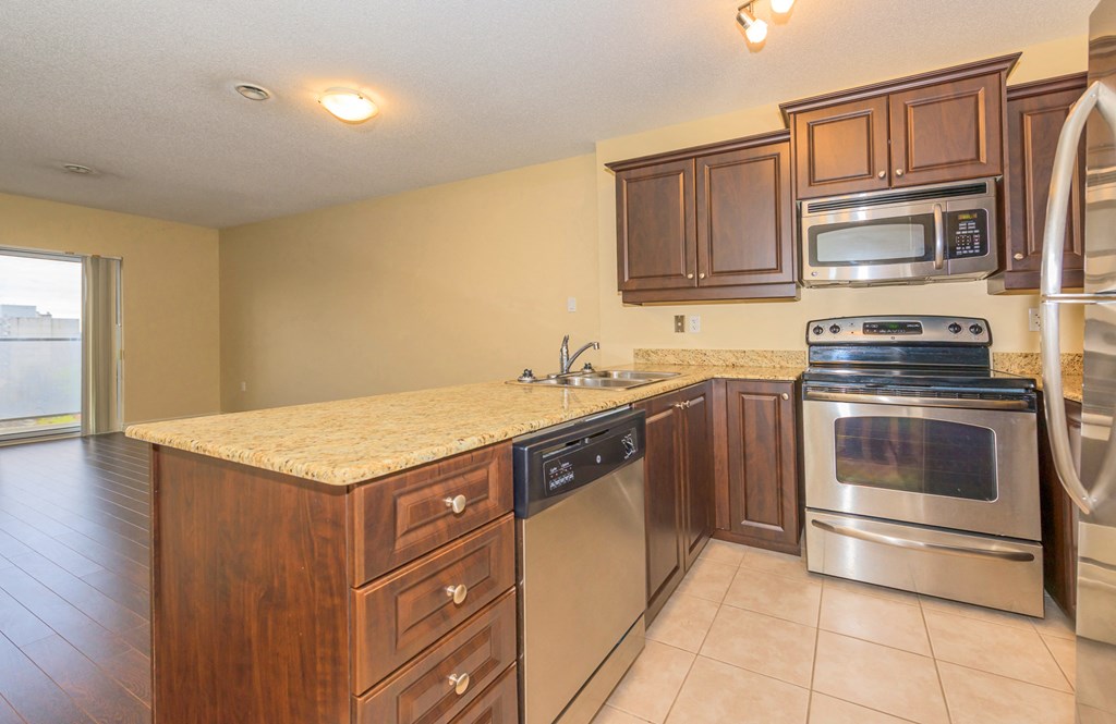 180 Mill Kitchen & Living Room