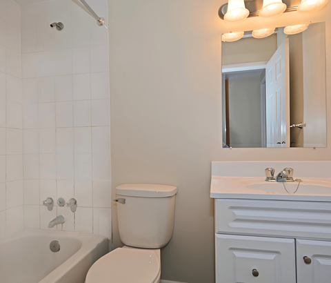 175-211 Harlington Bathroom