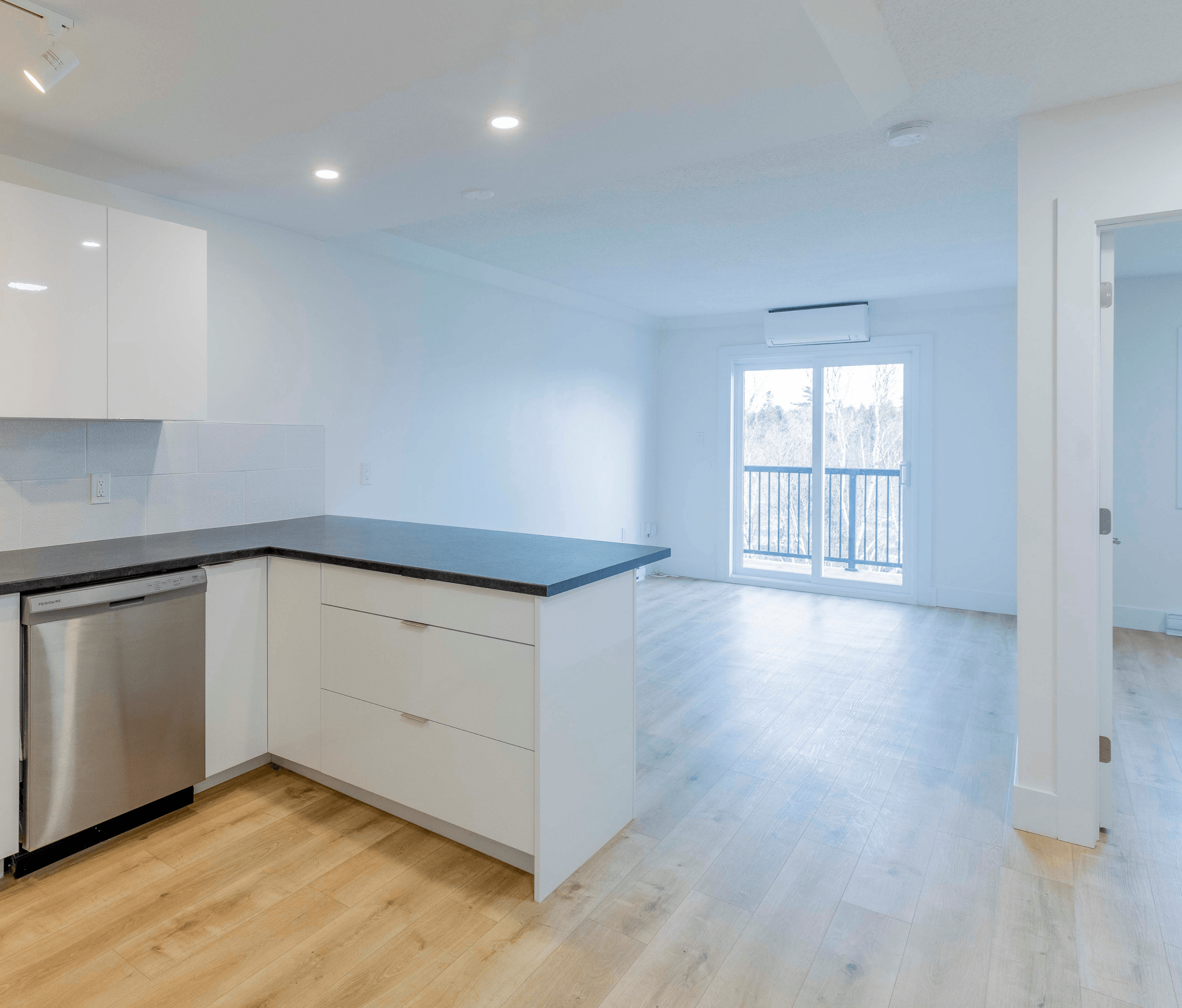 2 bedroom apartment - 270 Parkside Drive, Fredericton - unit 25 1