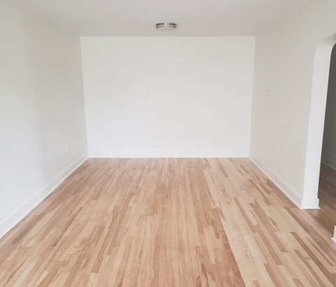 3565 Connaught bedroom