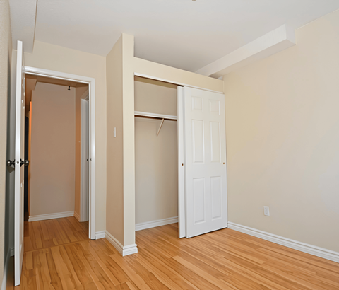 85 and 127 Harlington Bedroom Closet