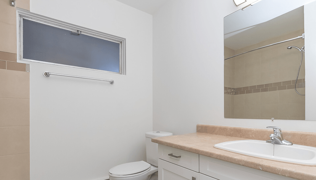 Christie Point Bathroom