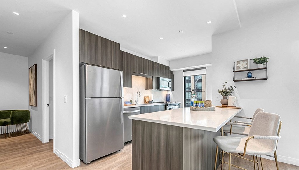 Civic 66 Kitchen With Breakfast