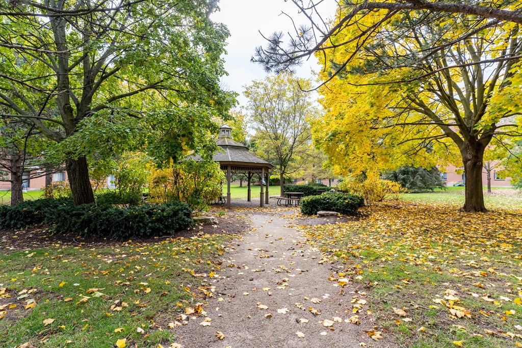 Northfield Gardens Outdoor Space With Gazeboo