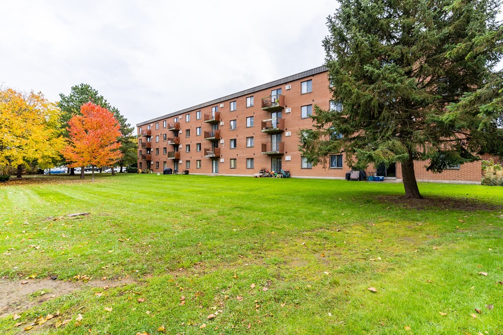 Northfield Gardens Building Image