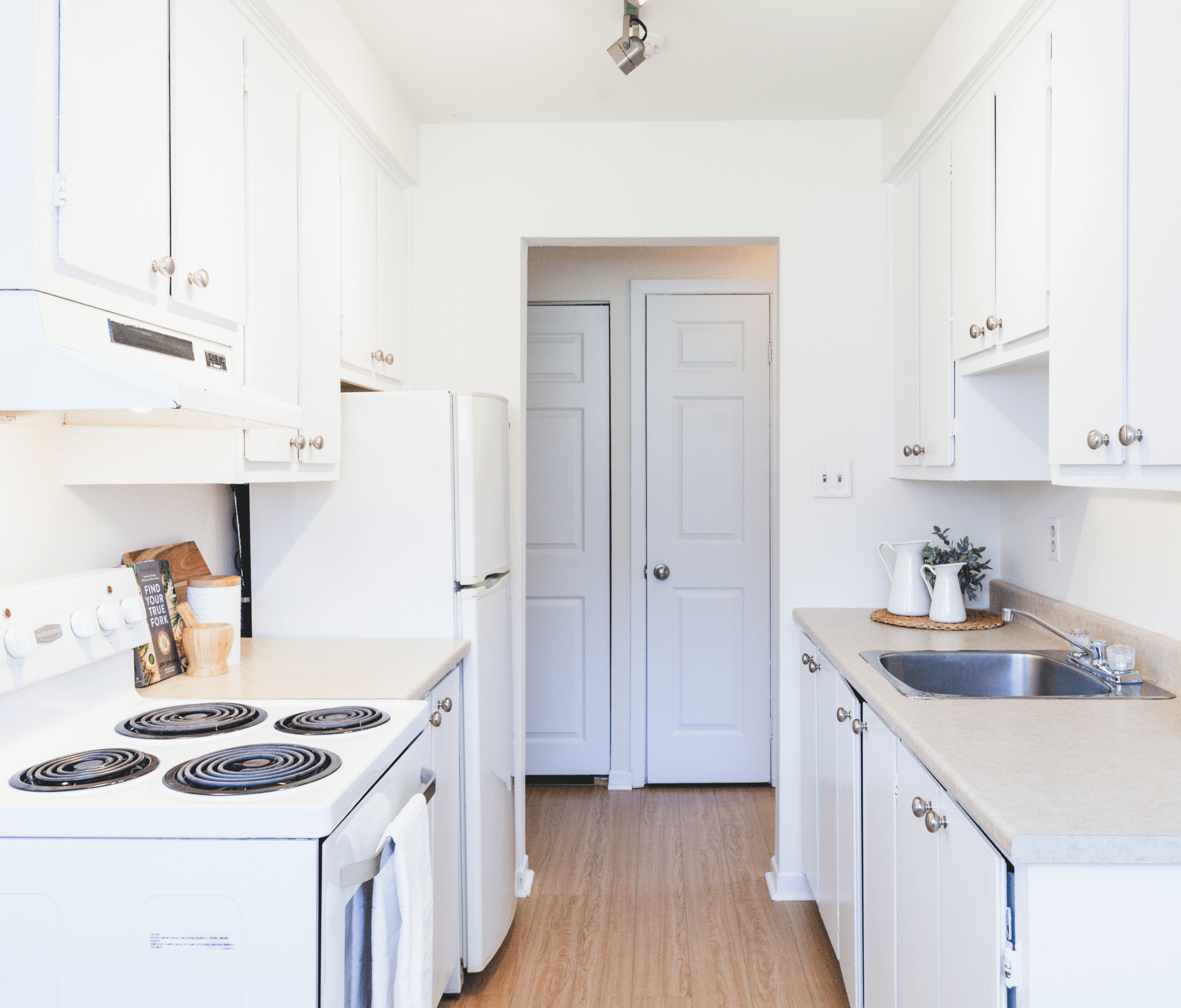 studio apartment - Freshwater Road Apartments, St. Johns - unit 2090 4