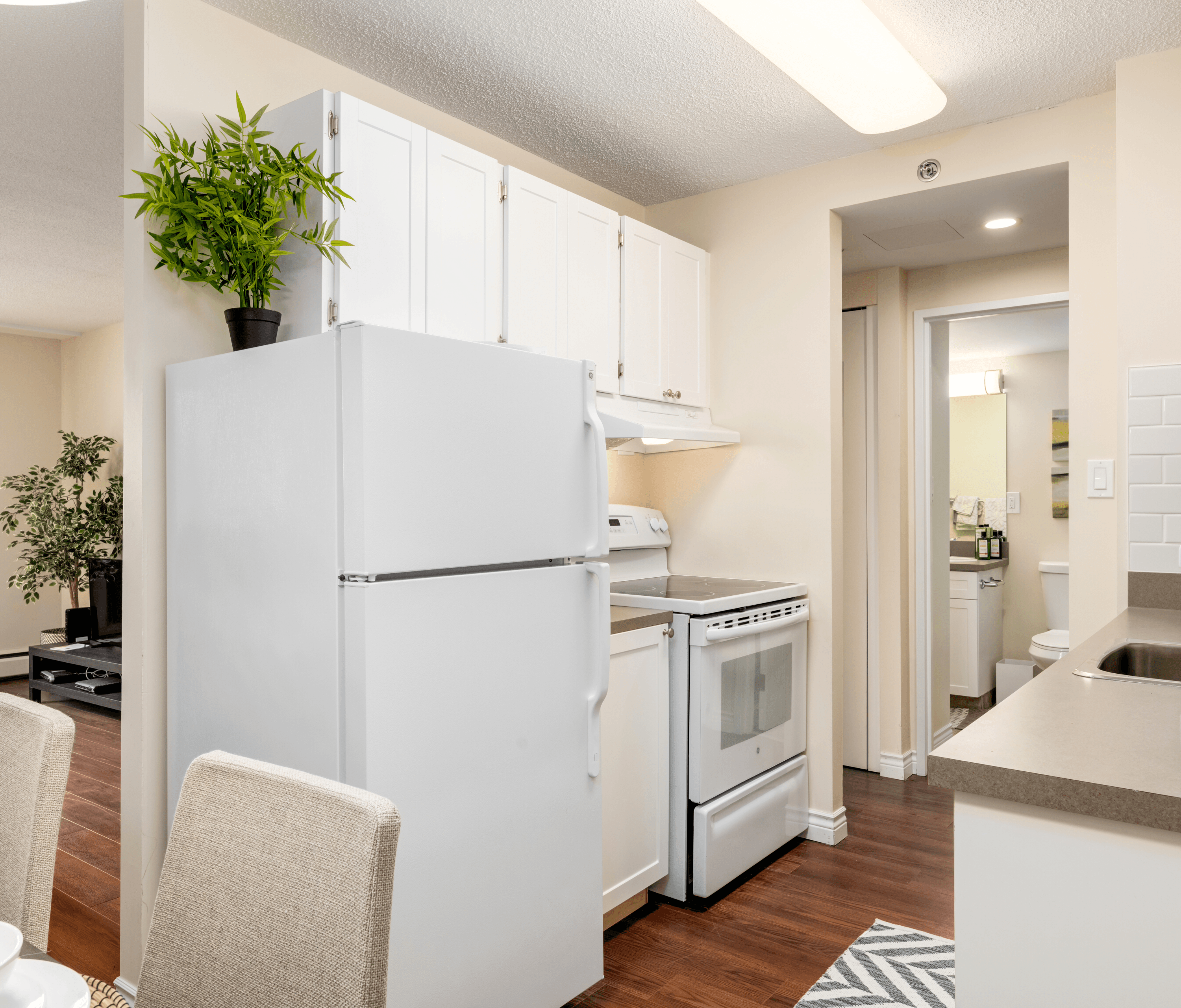 studio apartment - Grid 5 Apartments, Calgary - unit 1909 2