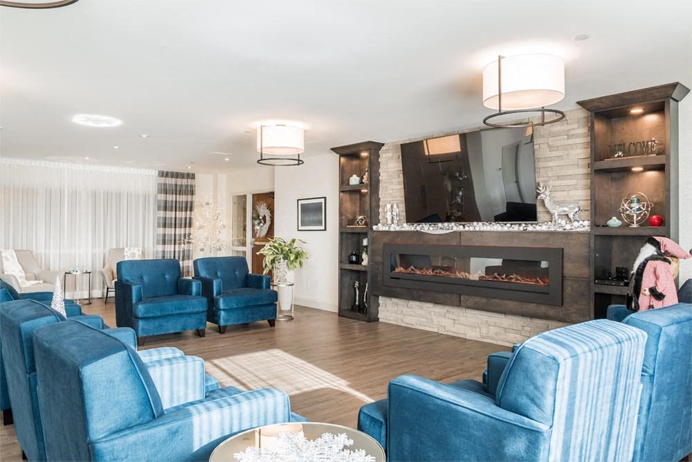 Place Horizon Social Room With TV