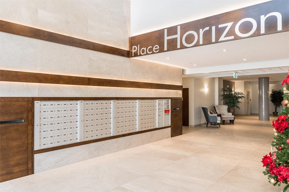 Place Horizon Lobby and Mailboxes