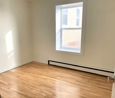 Maplehurst Apartments Bedroom 2