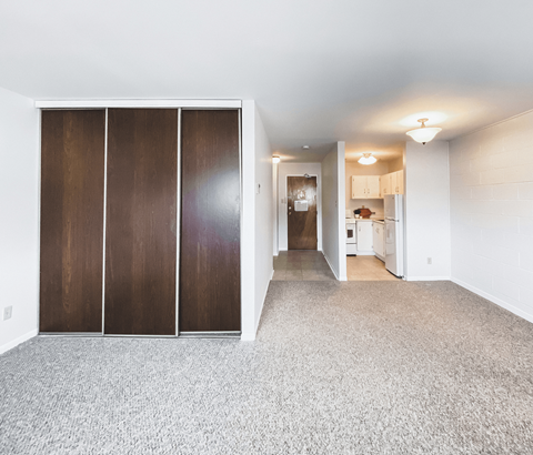40 Mount Pleasant Avenue Studio-2 Beds Apartment for Rent