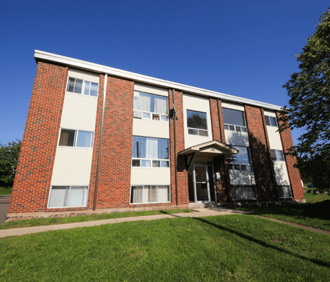 Pine Glen Apartments Exterior