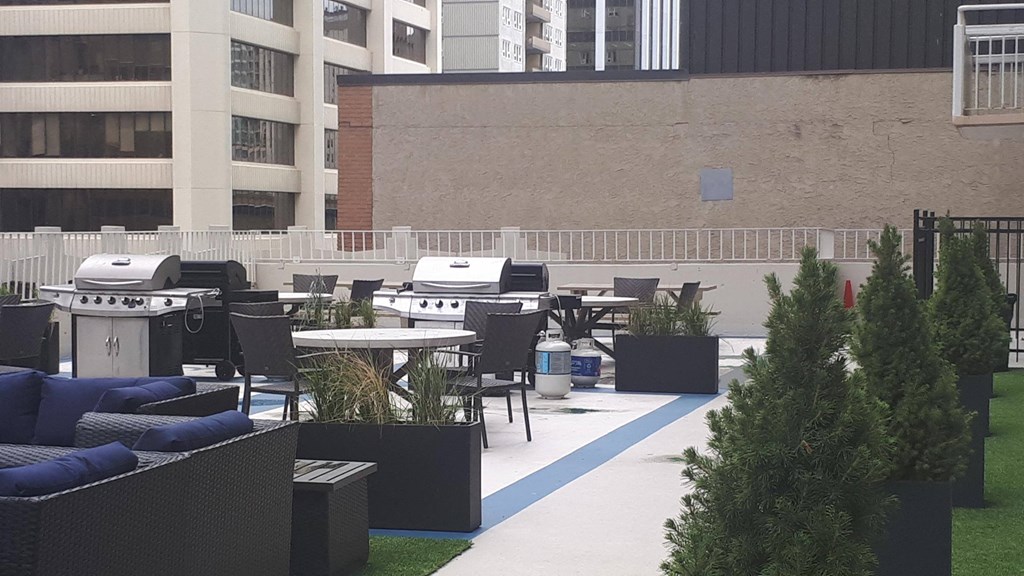 Grid 5 Outdoor  Deck