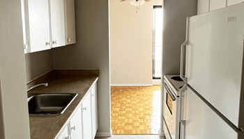 671 Woolwich St 1-3 Beds Apartment for Rent - Photo Gallery 4