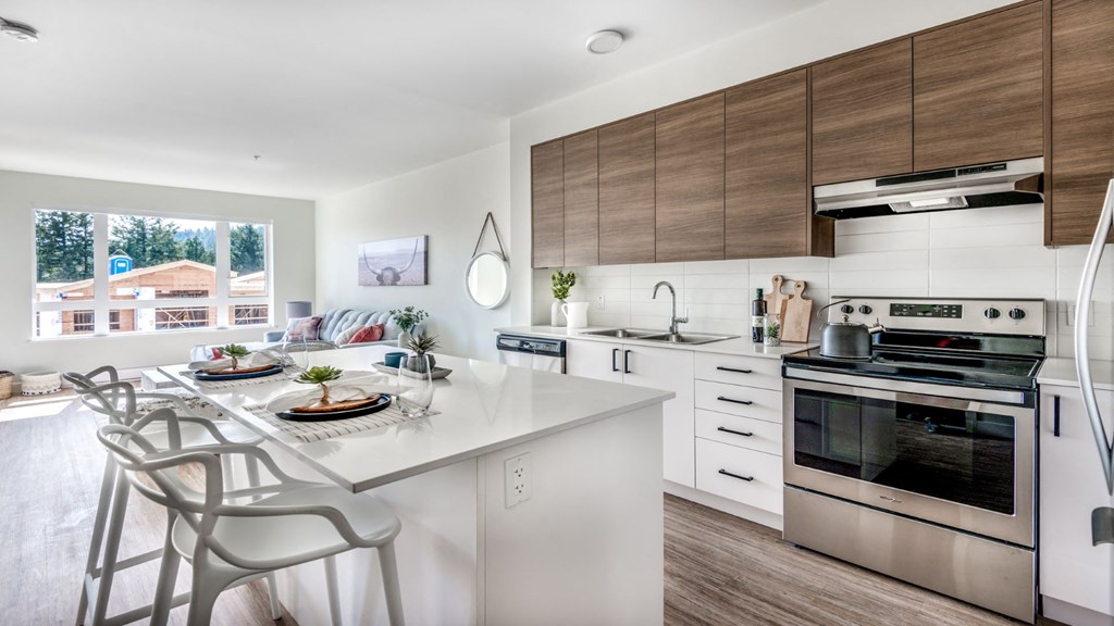 Crossing at Belmont Kitchen