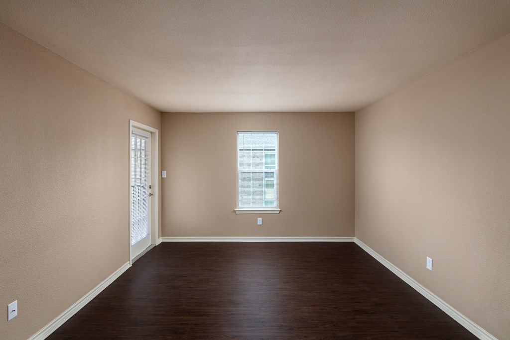 Pebble Creek Apartment Interiors