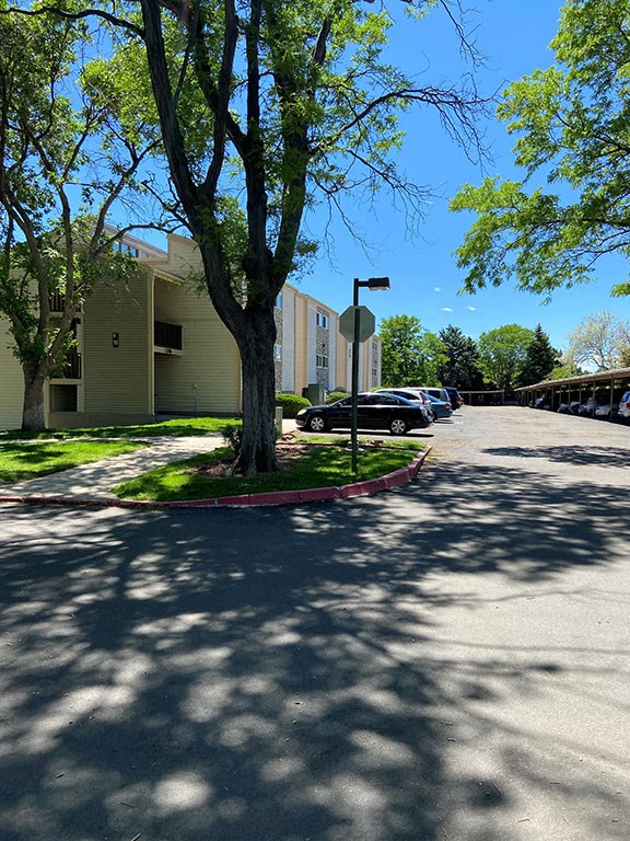Courtyard  at Garden Court, Denver, 80220