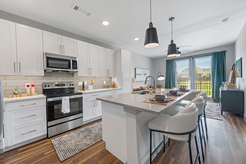 Presidium Berkshire Apartments, 9632 Berkshire Lake Blvd, Fort Worth