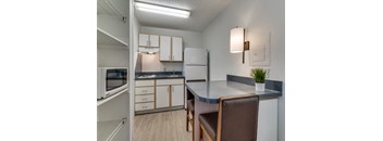 Dining And Kitchen at Waterford Studios, Austin, TX