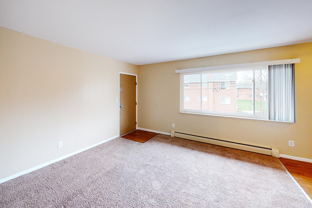 Master bedroom at Sharondale Woods Apartments, Cincinnati, OH