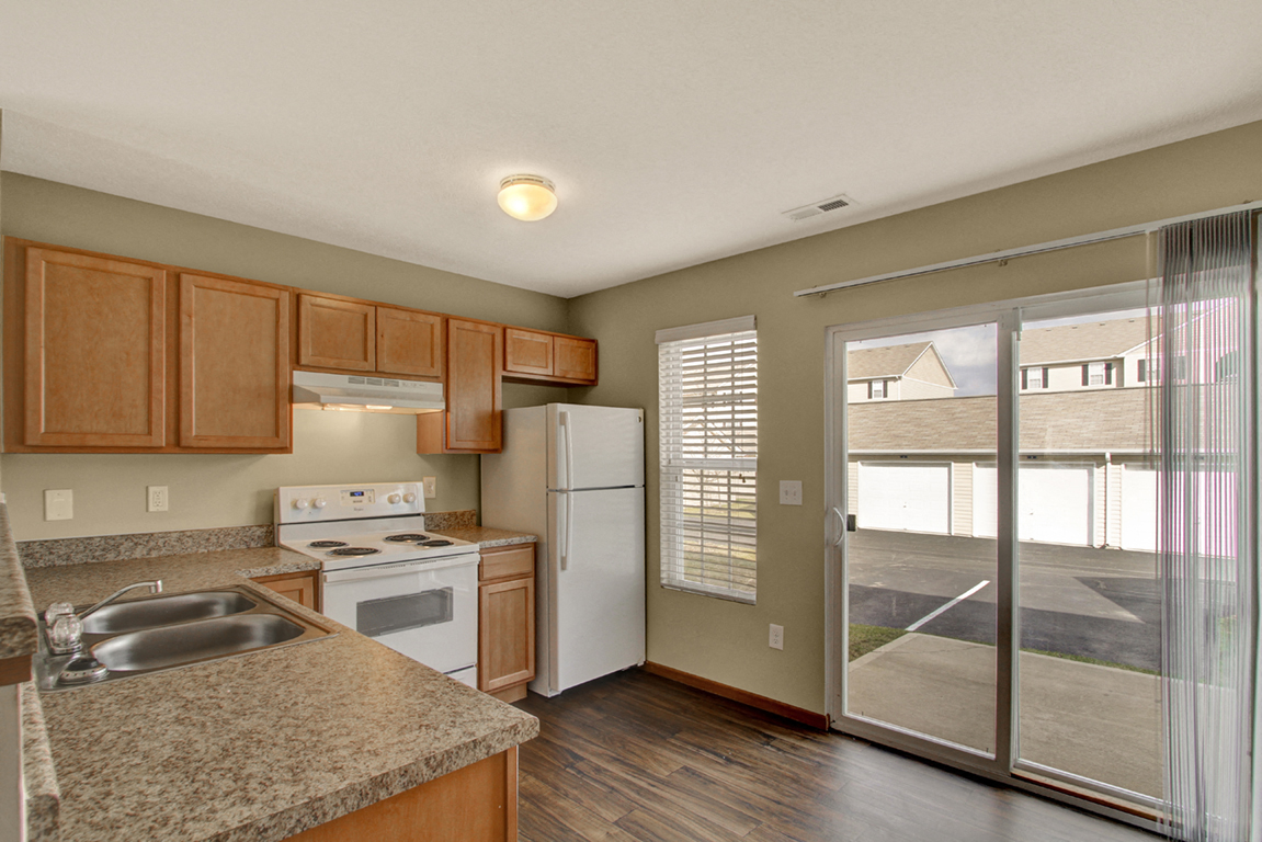 Townhome Kitchen at Brookfield Village Apartments, Grove City, OH, 43123