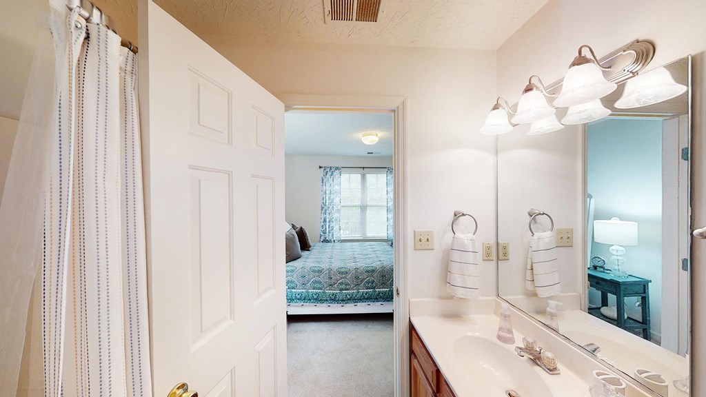 Luxurious Bathroom at Aberdine Place, Georgetown