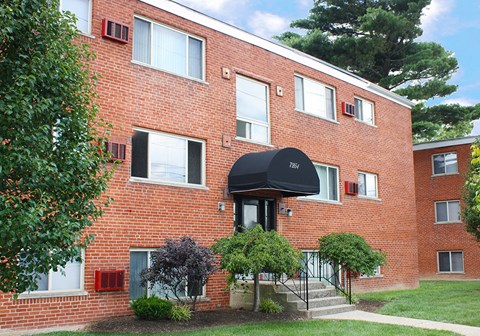 Back Exterior View  at Crown Court Apartments, Florence, 41042