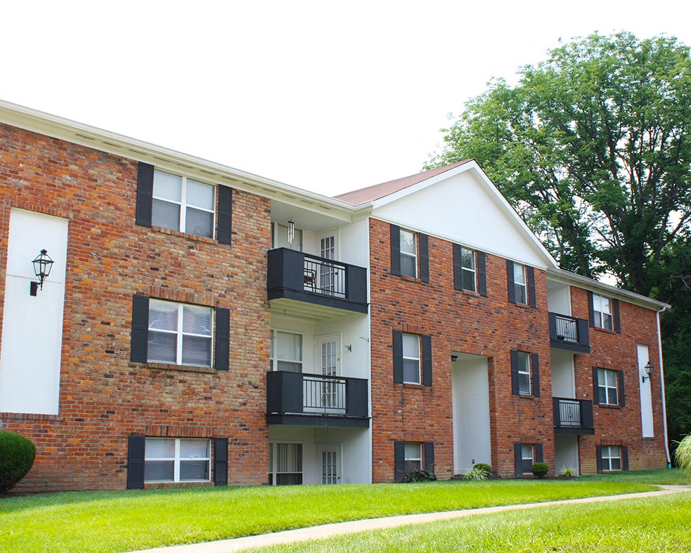 Four Worlds Apartments