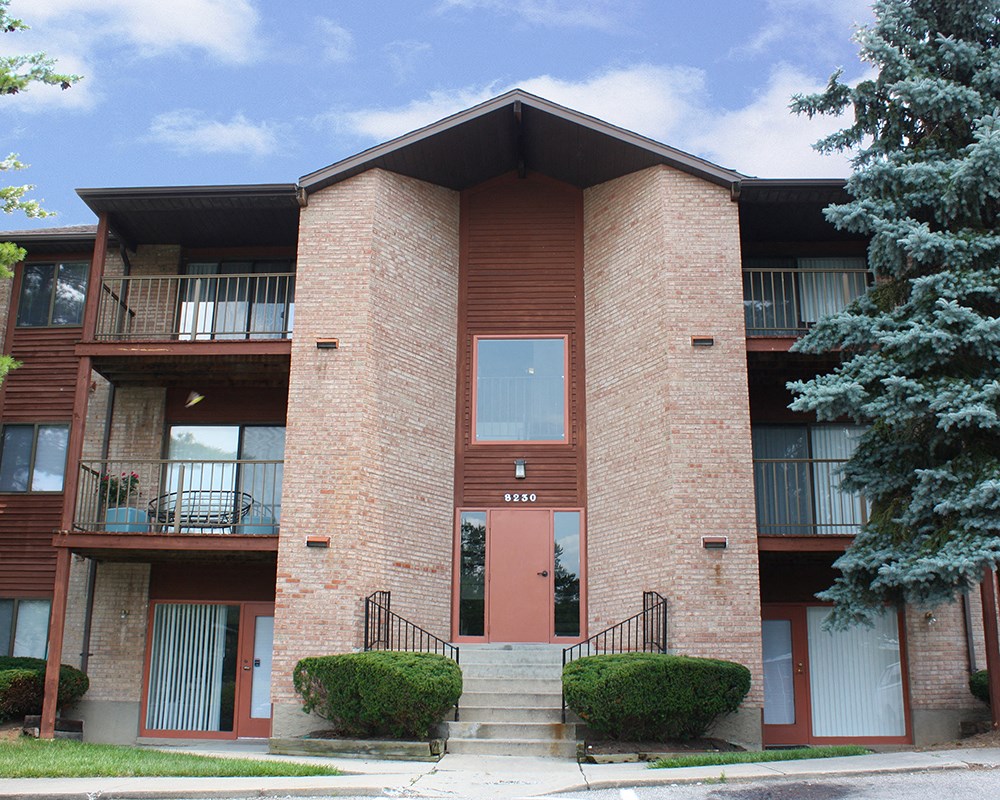 Four Worlds Apartments