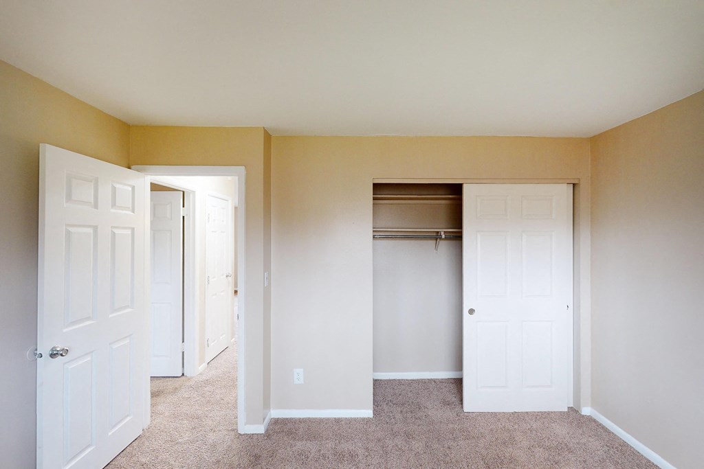 Bedroom area light at Sharondale Woods Apartments, Ohio