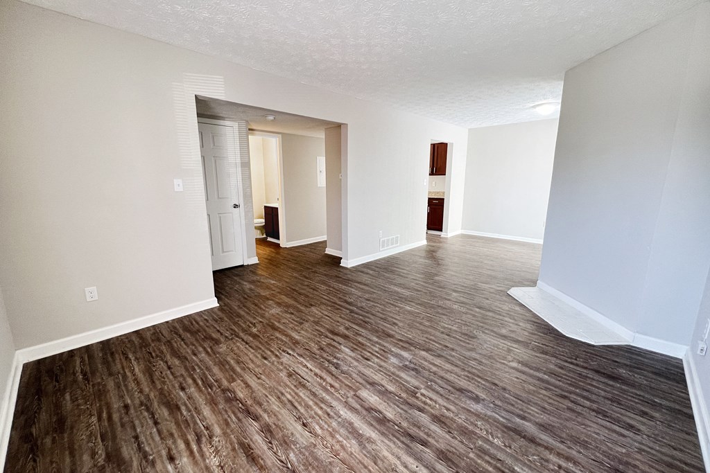 Wooden flooring at 450 on Keeneland Apartments, Richmond, 40475
