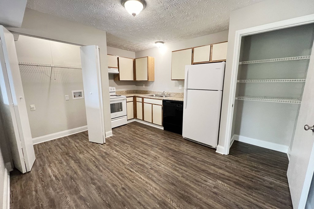 Wooden flooring rooms at 450 on Keeneland Apartments, Richmond, Kentucky