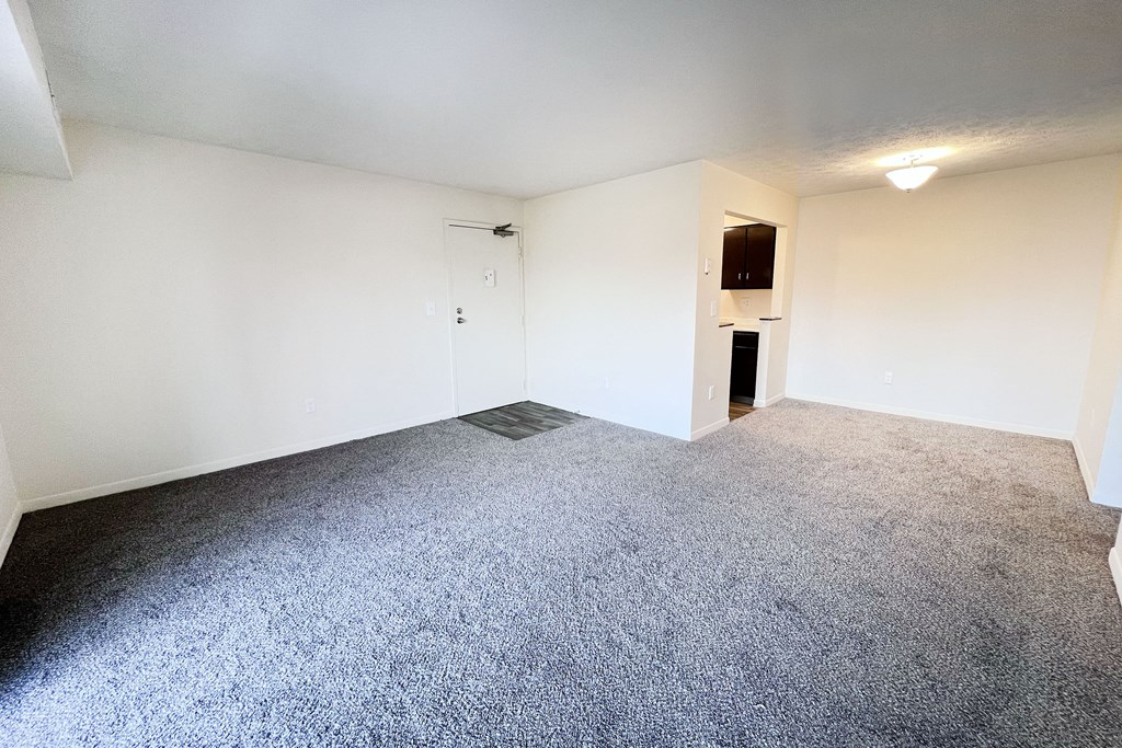 Four Worlds Apartments