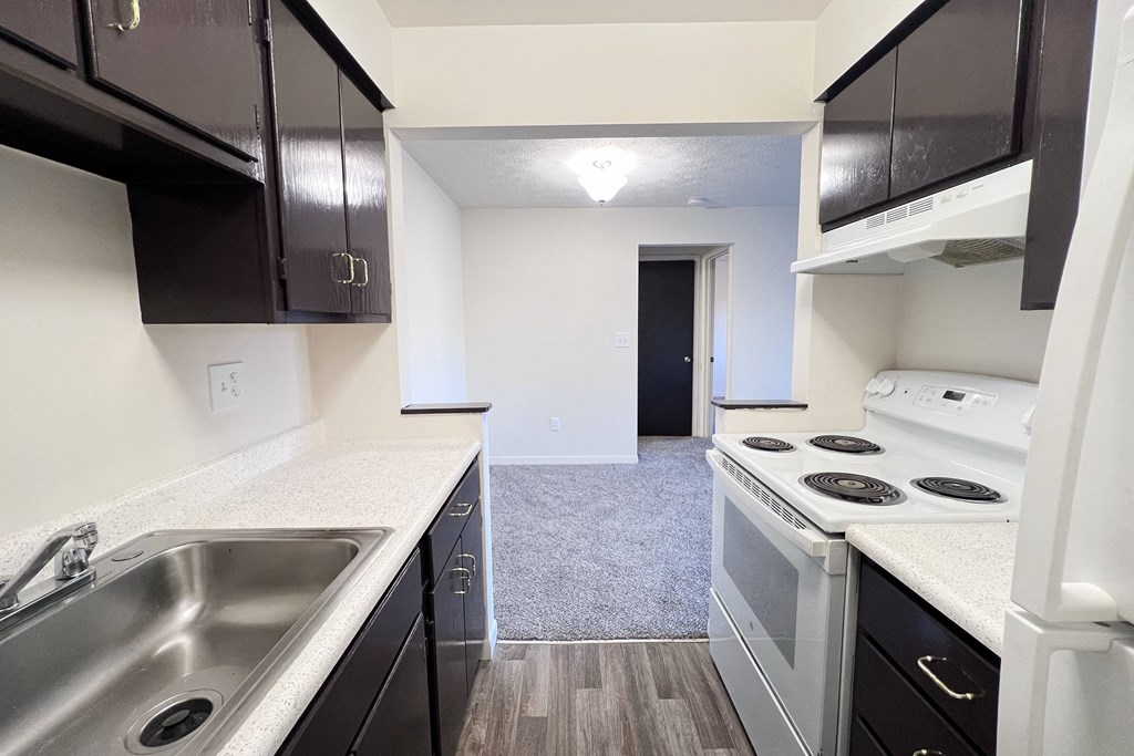 Four Worlds Apartments