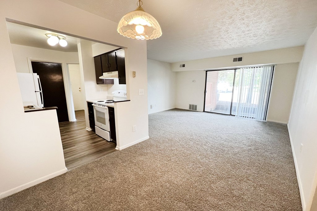 Four Worlds Apartments