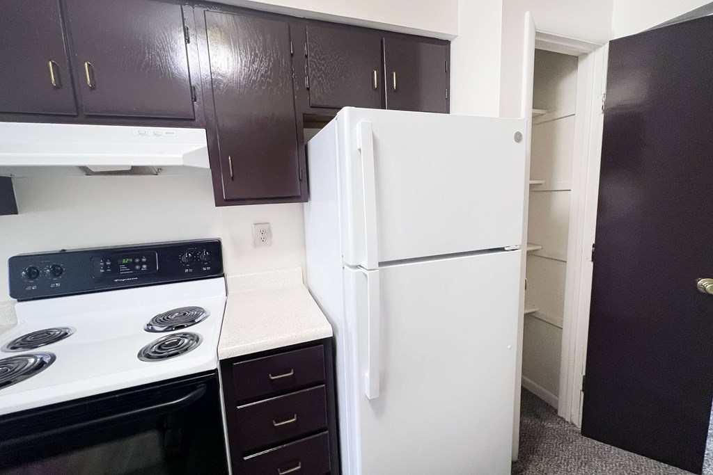 Four Worlds Apartments