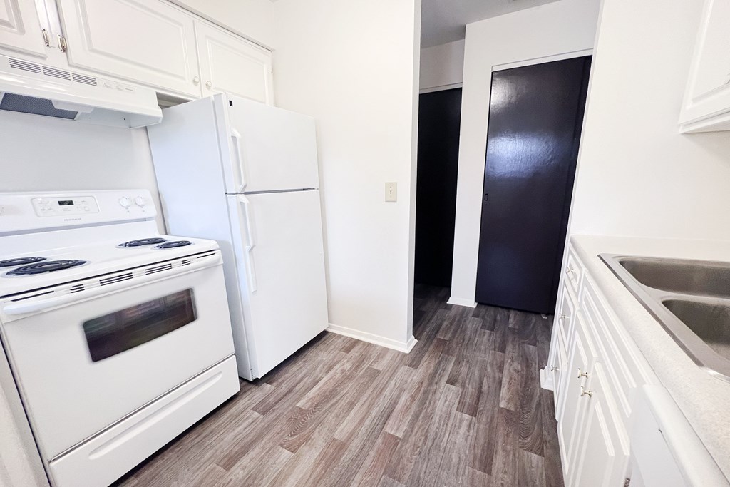 Four Worlds Apartments