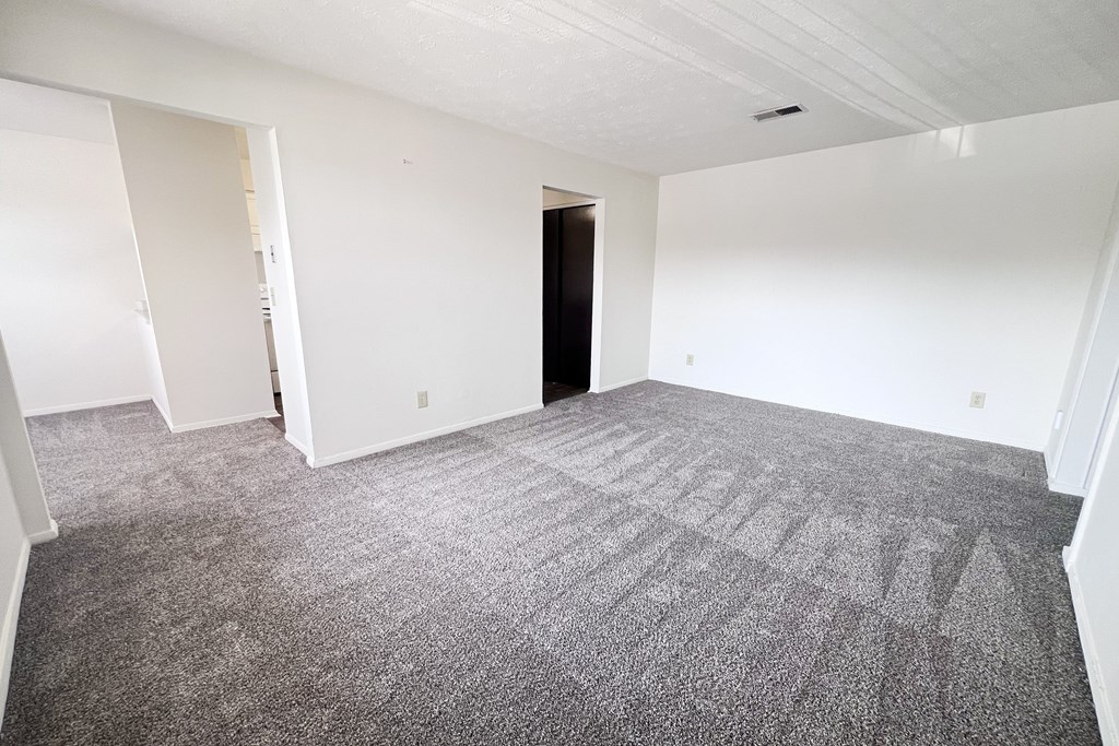 Four Worlds Apartments