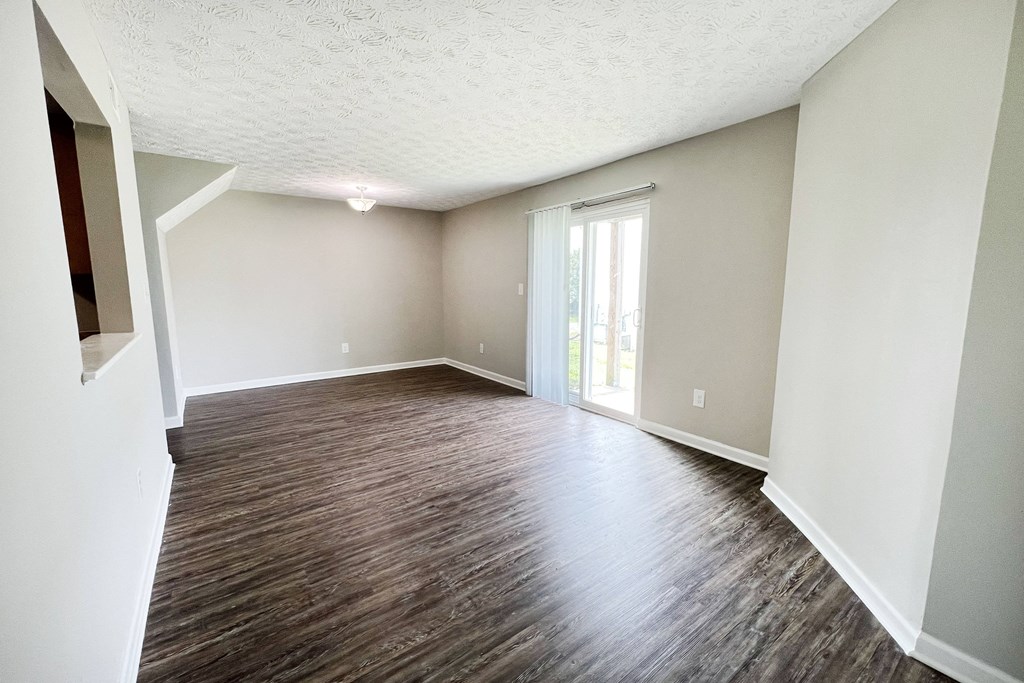 Living room with sunlight at 450 on Keeneland Apartments, Richmond