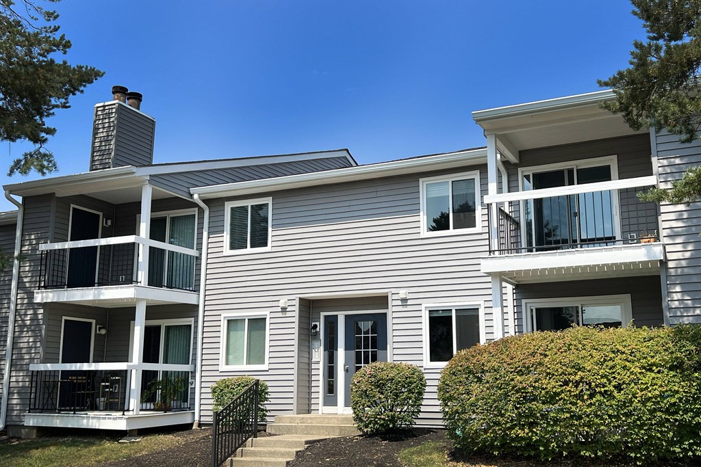 the exterior at Deercross Apartments, Cincinnati, 45236