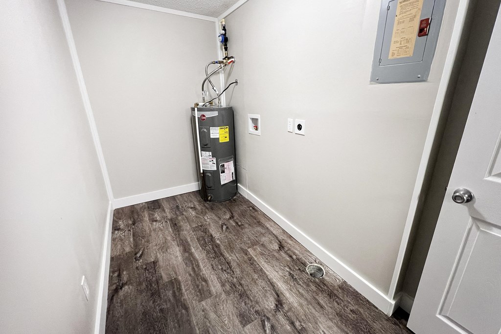 renovated laundry room  at Wentworth Estates Apartments, Florence, Kentucky