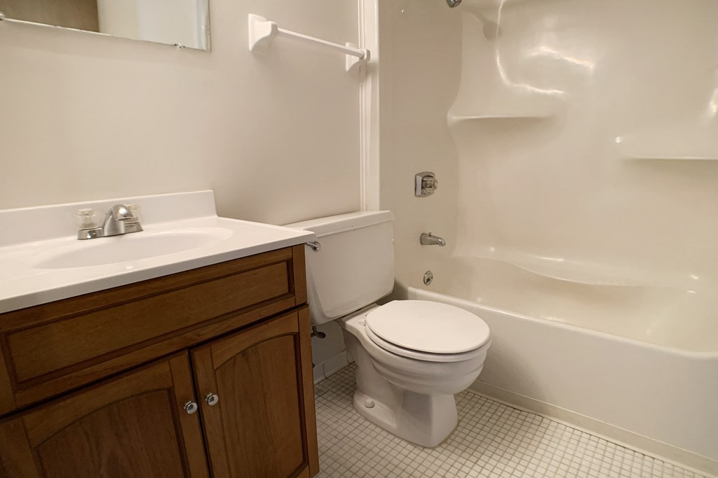 Indian Lookout Bathroom with vanity at Indian Lookout Apartments, Cincinnati, OH