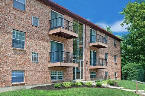 Backside View at Crown Crossing Apartments, Amelia, OH