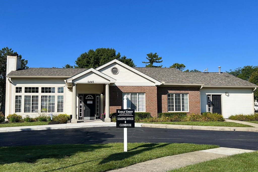 Clubhouse at Eagle Crest Apartments, Galloway