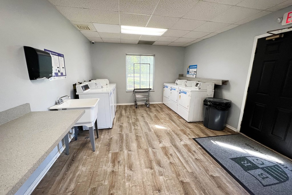 Laundry Room at Eagle Crest Apartments, Galloway, OH