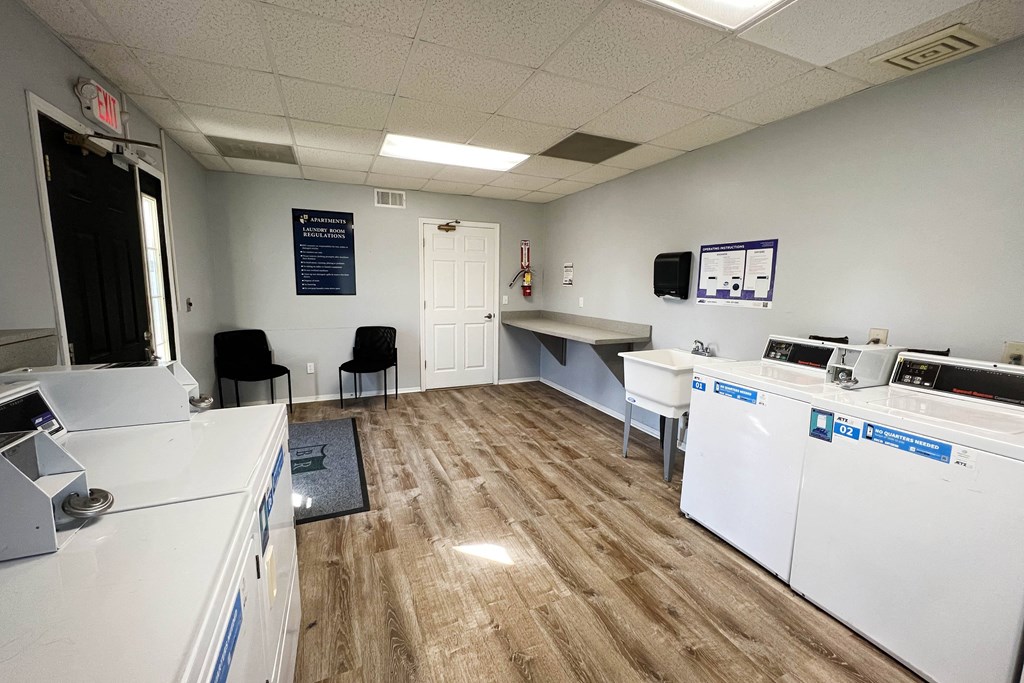 Laundry Room at Eagle Crest Apartments, Galloway, OH, 43119