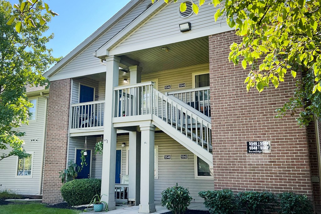 Back Exterior at Eagle Crest Apartments, Galloway, 43119
