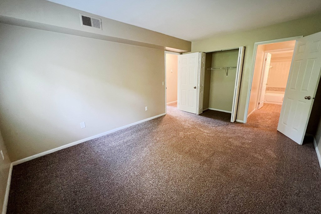 3 Bedroom Classic at Sharondale Woods Apartments, Cincinnati, OH