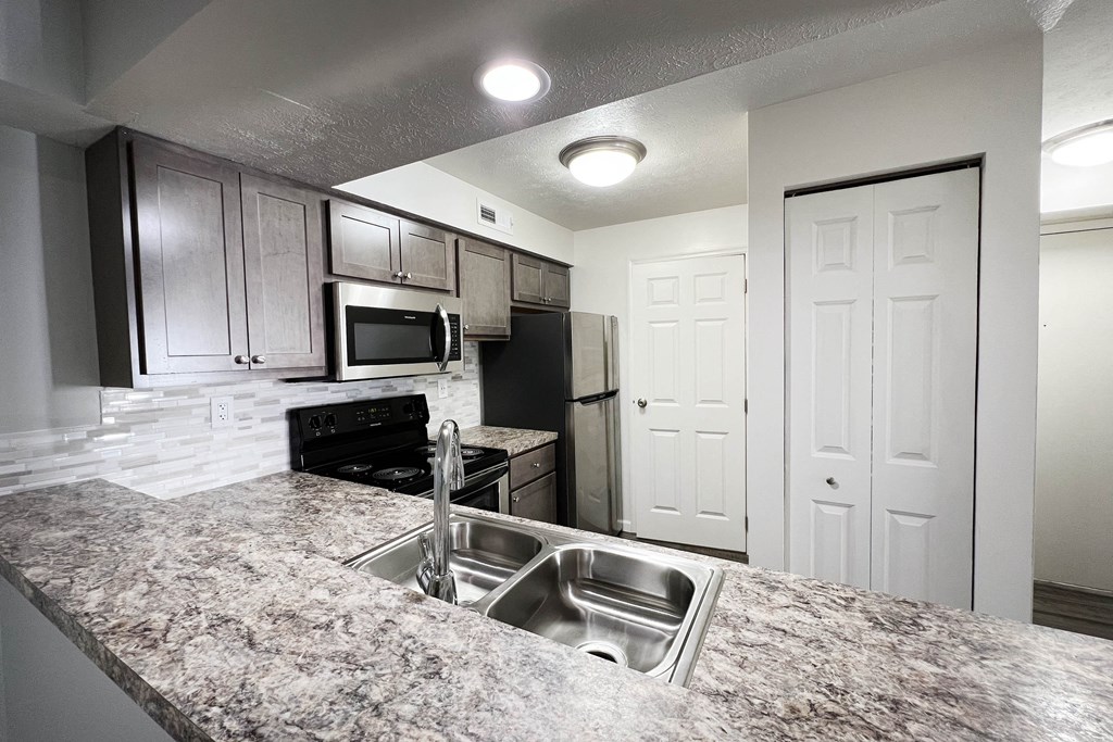 sink and appliances at Deercross Apartments, Cincinnati