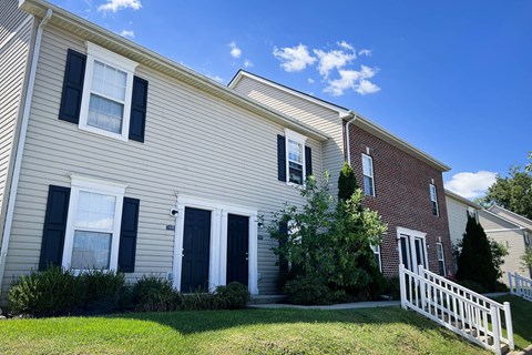 Building at Brookfield Village Apartments, Grove City, OH, 43123